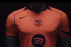 kaiyun-巴萨发布新赛季第三球衣：橙色主色调，致敬球队历史成就