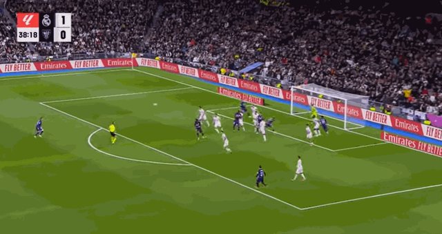 1711920918500010231.gif 巴尔韦德远射.gif